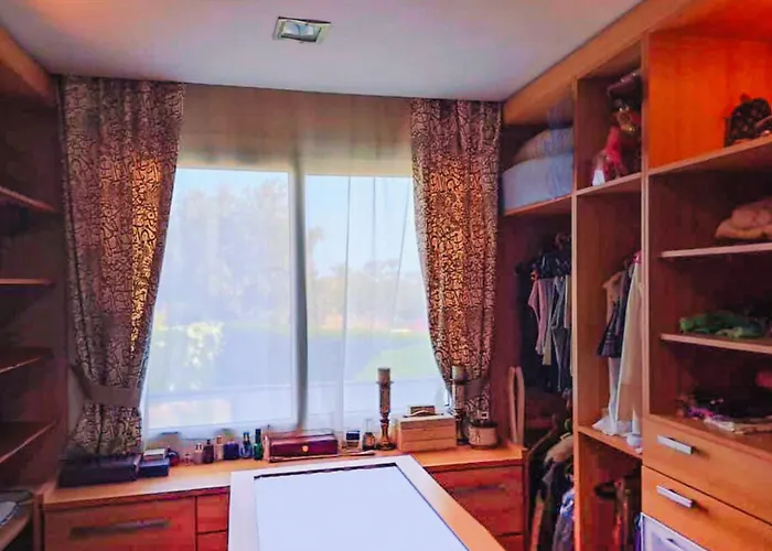 Family-friendly Getaway With Jacuzzi-garden-resort And Mountain Views Villa *